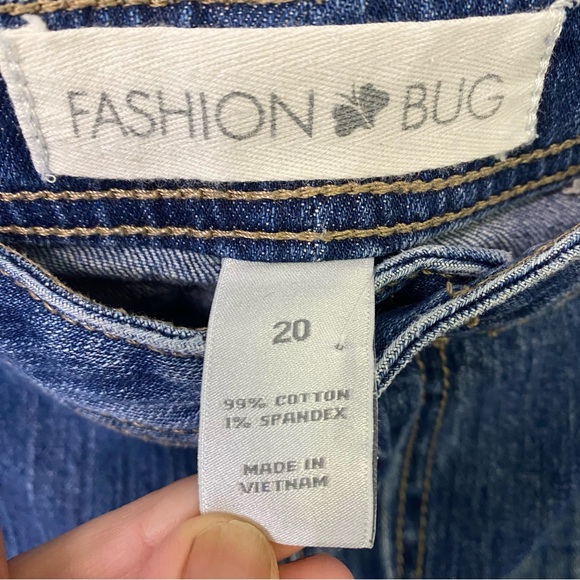 Fashion Bug Size 20 Blue Denim Distressed Mini Skirt Raw Hem Light Wash - Picture 4 of 5